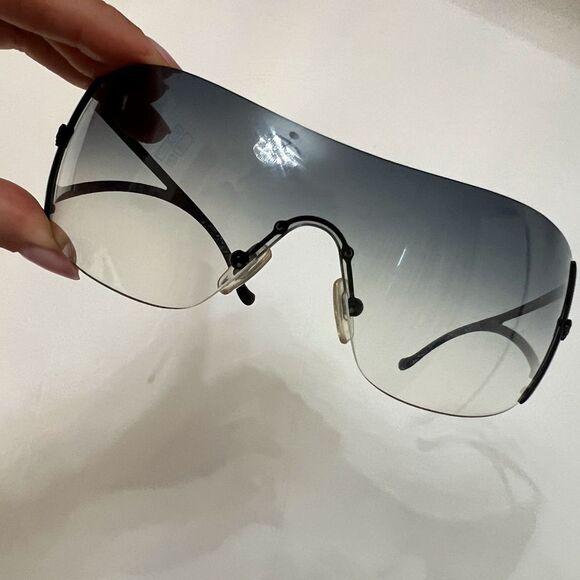 Versace Shield Gradient Sunglasses - Picture 1 of 4